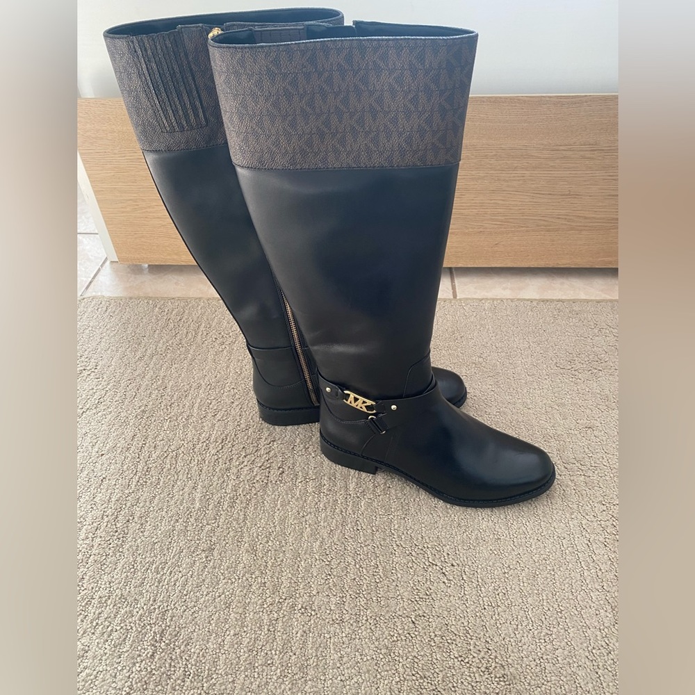 Michael Kors Boots - Picture 2 of 5